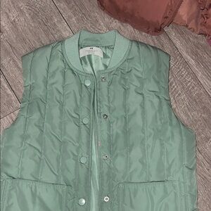 H&M Light Green Quilted Vest